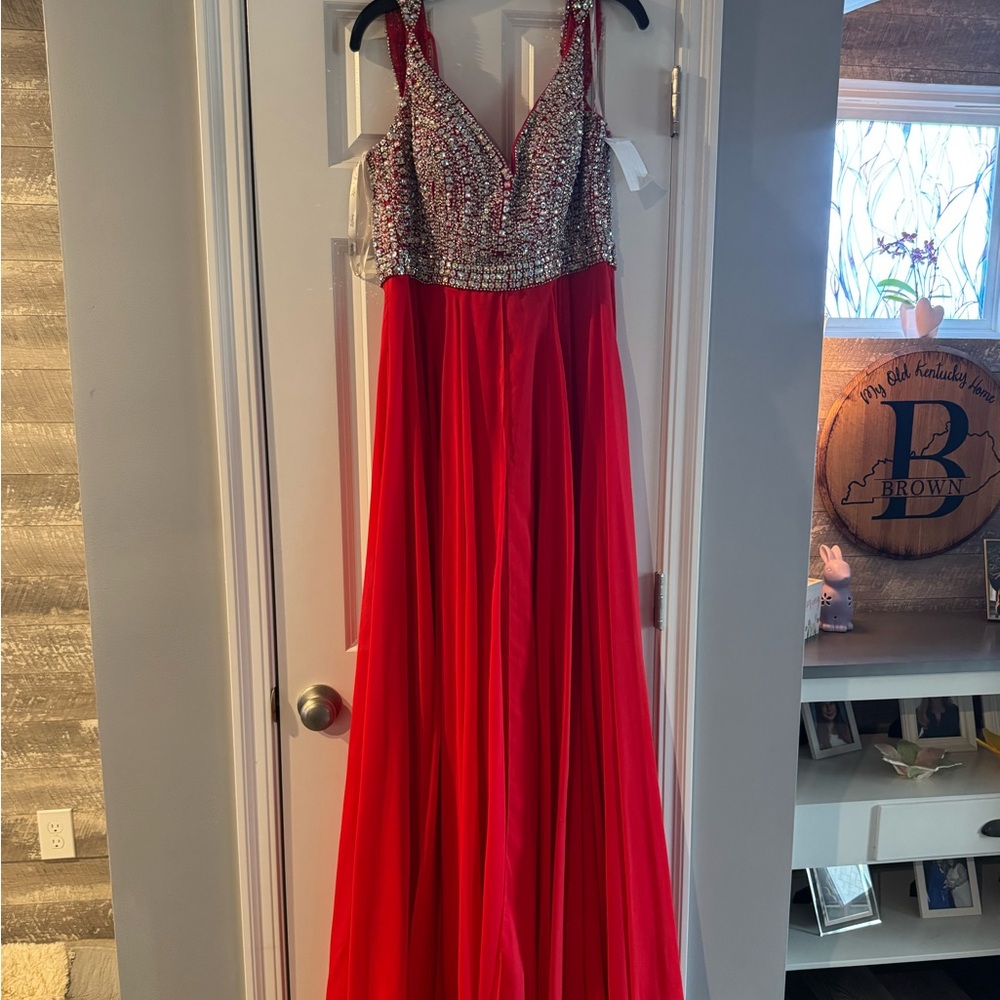 Tiffany Designs Red Beaded bodice chiffon skirt gown. Size 18. Worn once